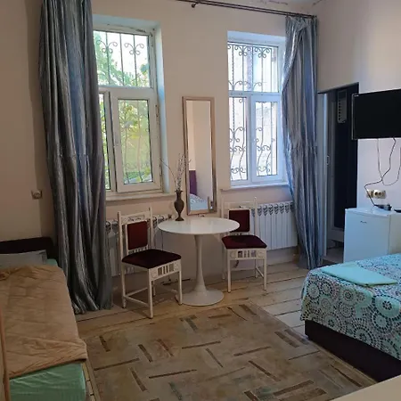 Apartament номер в гостевом доме у моря Odessa