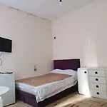 номер в гостевом доме у моря Odesa